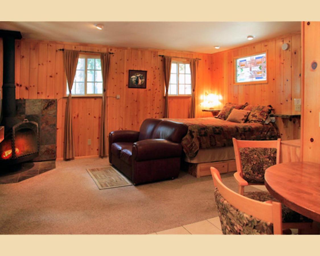Silver Pines Lodge Idyllwild Buitenkant foto