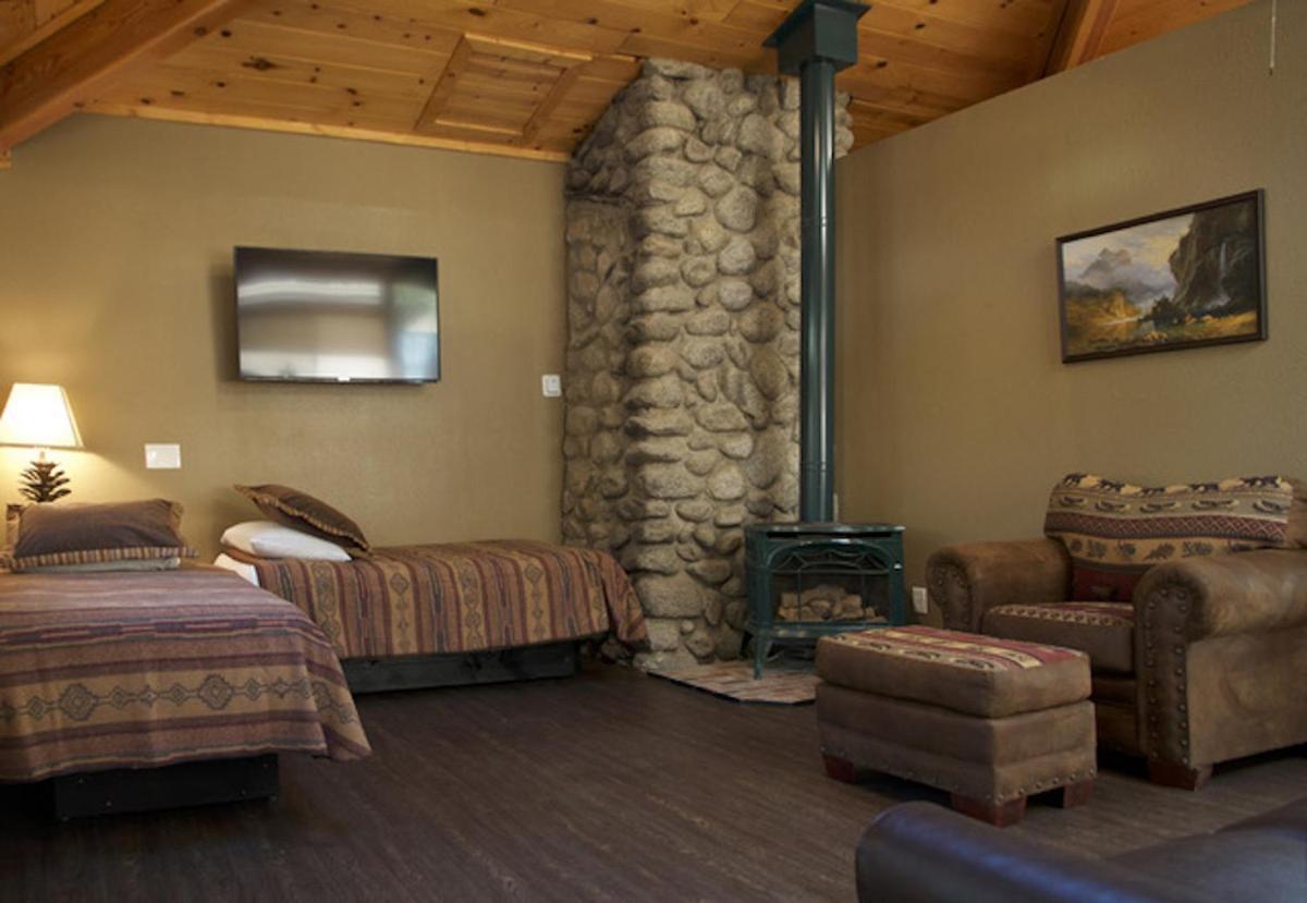 Silver Pines Lodge Idyllwild Buitenkant foto