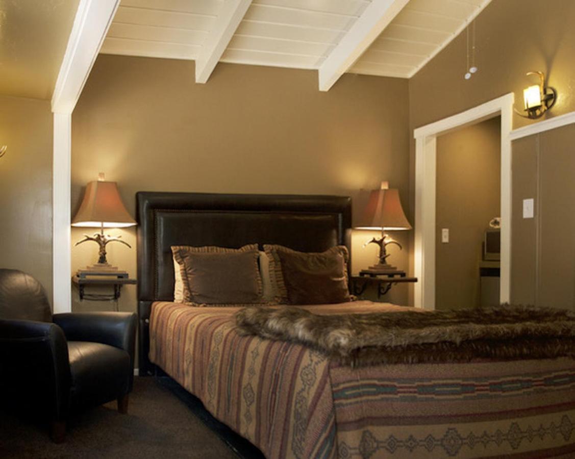 Silver Pines Lodge Idyllwild Buitenkant foto